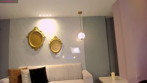 Snapshot of ambarjames_ chatting on October 18, 2025, 10:16 am Ambar online show from October 18, 2025, 10:16 am