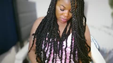 Amoya online show from April 18, 2026, 4:49 am