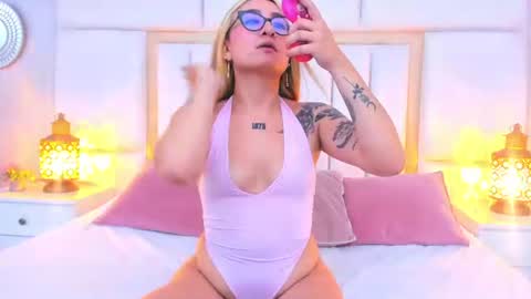 AmbarSantany  online show from July 17, 2026, 10:14 pm