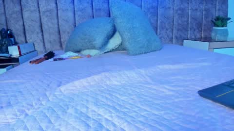  Amber  online show from March 13, 2026, 12:56 pm