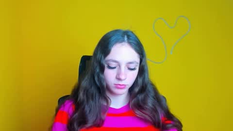 Snapshot of amber__r chatting on April 1, 2026, 5:19 am Amber online show from April 1, 2026, 5:19 am
