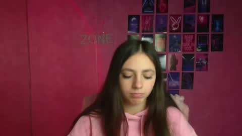 Snapshot of amber__r chatting on April 17, 2026, 5:21 am Amber online show from April 17, 2026, 5:21 am