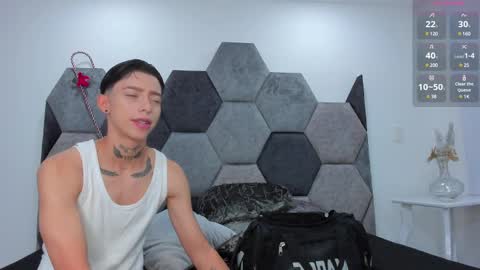 Snapshot of amber_adams_ chatting on January 22, 2025, 1:42 pm Amber online show from January 22, 2025, 1:42 pm