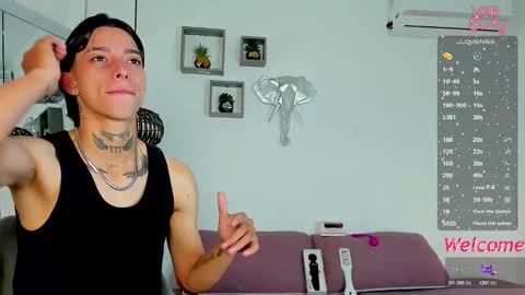 Snapshot of amber_adams_ chatting on January 16, 2026, 4:11 pm Amber online show from January 16, 2026, 4:11 pm