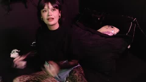 Snapshot of amber_rouss chatting on October 3, 2025, 12:29 am ROUSS online show from October 3, 2025, 12:29 am