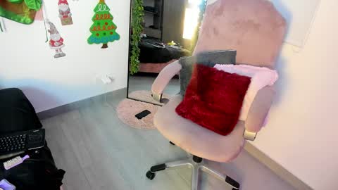 Hi Im Amber Check my Bio  online show from December 23, 2024, 9:51 pm