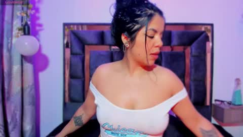 Snapshot of amberbeckeer chatting on September 26, 2025, 1:42 am Amber online show from September 26, 2025, 1:42 am