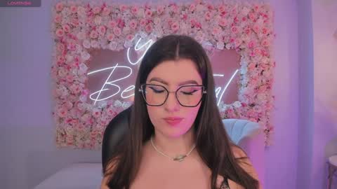 Snapshot of amberfarrell chatting on January 17, 2025, 7:49 pm Amber online show from January 17, 2025, 7:49 pm