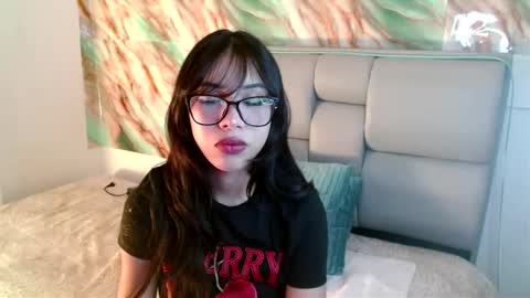 Amber Jeong online show from March 1, 2025, 10:31 pm