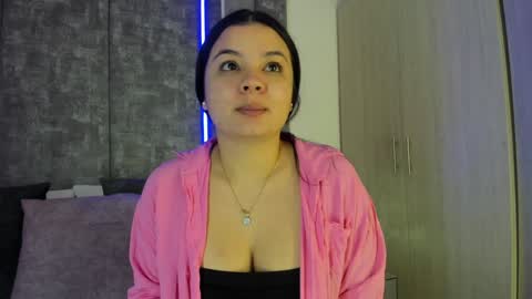 Snapshot of amberrferreira chatting on December 4, 2024, 11:19 am Amber Ferreira online show from December 4, 2024, 11:19 am