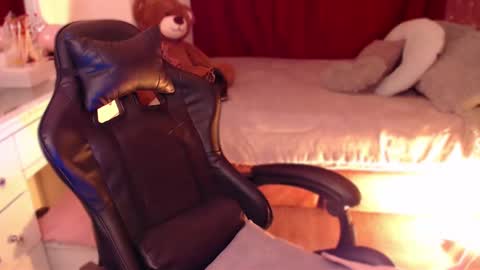 Amber  online show from January 10, 2025, 5:37 am