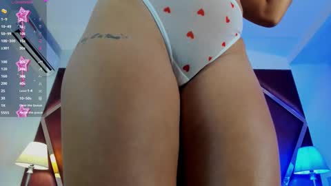 ambervegaa online show from October 11, 2025, 11:20 am