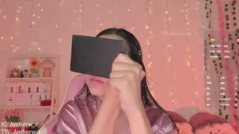 Snapshot of amberw_c chatting on November 22, 2025, 2:54 am IG - TW Amberw c online show from November 22, 2025, 2:54 am