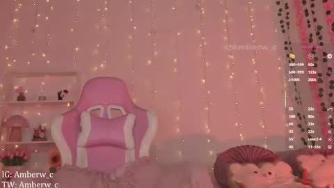 Snapshot of amberw_c chatting on November 30, 2025, 9:52 pm IG - TW Amberw c online show from November 30, 2025, 9:52 pm