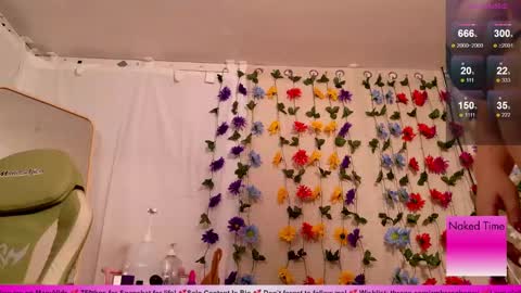 Snapshot of amberxoxhoney chatting on November 3, 2025, 2:24 am Amber Honey online show from November 3, 2025, 2:24 am