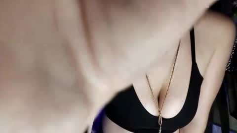 ambionce online show from March 22, 2026, 2:53 pm