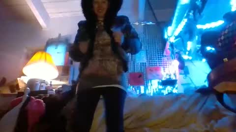 ambionce online show from April 2, 2026, 3:20 pm