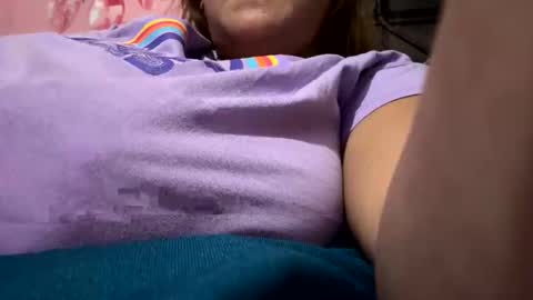 Snapshot of ambisyosa_moore chatting on February 8, 2026, 2:42 pm Marie online show from February 8, 2026, 2:42 pm