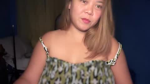 Snapshot of ambisyosa_moore chatting on February 13, 2026, 5:42 pm Marie online show from February 13, 2026, 5:42 pm