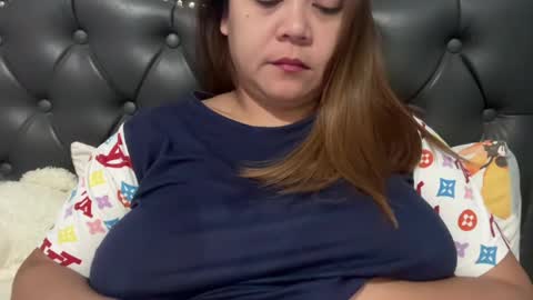 Snapshot of ambisyosa_moore chatting on May 27, 2026, 7:33 pm Marie online show from May 27, 2026, 7:33 pm