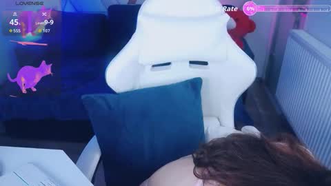 Snapshot of ambraenm chatting on February 8, 2026, 1:14 pm AmbraEnm online show from February 8, 2026, 1:14 pm