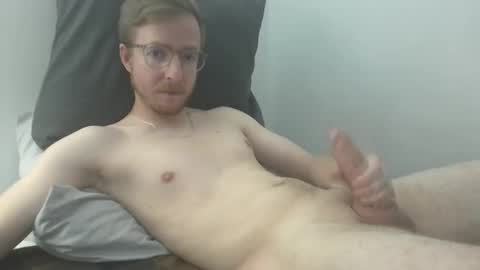 Snapshot of amekatt chatting on October 7, 2025, 4:15 pm Amekatt online show from October 7, 2025, 4:15 pm