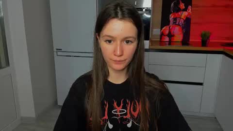 Snapshot of ameli_moon chatting on February 12, 2025, 4:44 pm Eileen online show from February 12, 2025, 4:44 pm