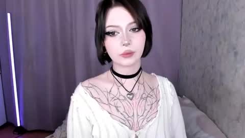 Amelia online show from July 15, 2026, 1:16 pm