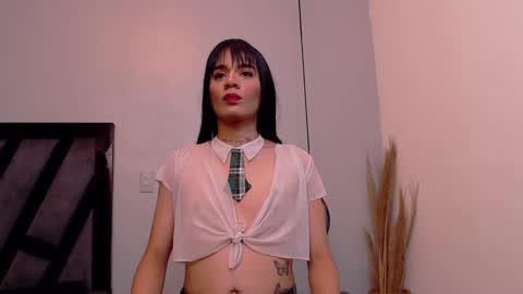 Snapshot of amelia_brixton chatting on October 22, 2025, 5:08 am AMELIA online show from October 22, 2025, 5:08 am