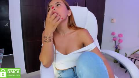 AMELIA online show from January 7, 2025, 10:41 pm