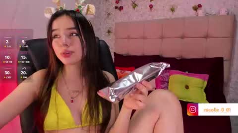 amelia_ferrerx online show from November 16, 2025, 3:23 am