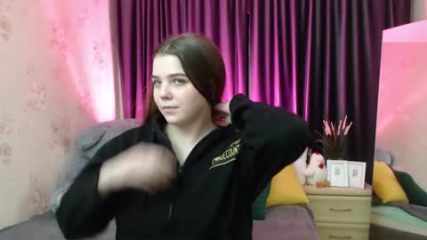 Alisa online show from February 5, 2026, 6:23 pm