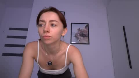 Snapshot of ameliamber0 chatting on October 5, 2025, 8:23 am Amelia online show from October 5, 2025, 8:23 am