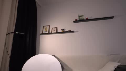 Snapshot of ameliamber0 chatting on November 21, 2025, 3:54 pm Amelia online show from November 21, 2025, 3:54 pm