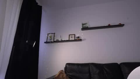 Snapshot of ameliamber0 chatting on April 16, 2026, 2:29 pm Amelia online show from April 16, 2026, 2:29 pm