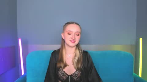 ameliawise online show from February 17, 2025, 1:53 pm