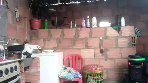 amelie brown online show from February 6, 2025, 3:52 pm