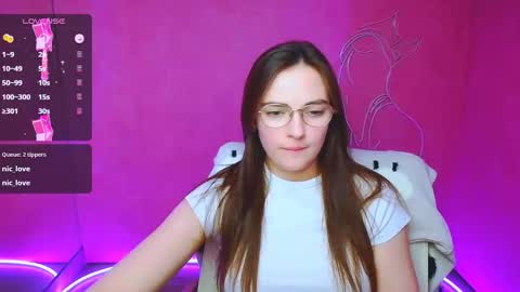 Amelie online show from January 26, 2025, 12:33 pm