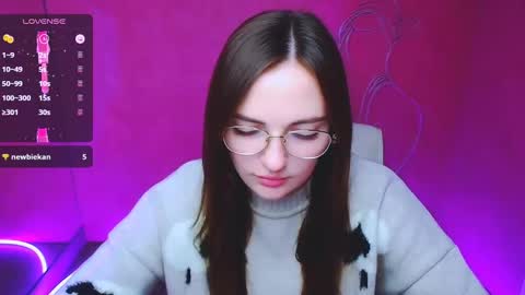 Amelie online show from February 1, 2025, 9:43 am