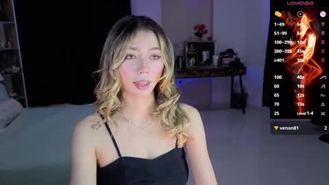 Isabella online show from September 25, 2025, 3:21 am