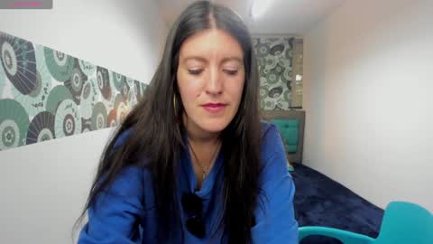 A M E L I E online show from January 9, 2025, 6:26 pm