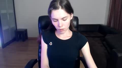 Snapshot of ameliereve chatting on September 16, 2025, 4:41 pm Amelie online show from September 16, 2025, 4:41 pm