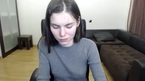 Snapshot of ameliereve chatting on October 29, 2025, 4:42 pm Amelie online show from October 29, 2025, 4:42 pm