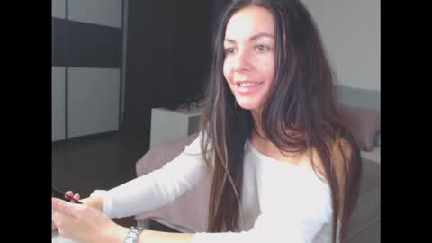 Snapshot of amelinamersi chatting on October 19, 2025, 3:56 pm amelinamersi online show from October 19, 2025, 3:56 pm