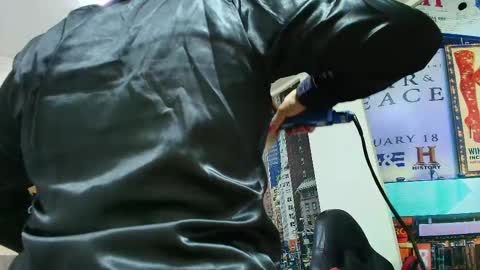 Amell Thomson online show from October 23, 2025, 11:31 am