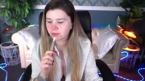 amellymillyy online show from February 28, 2026, 8:21 pm