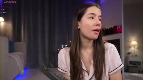 Amy  online show from October 12, 2025, 1:04 am