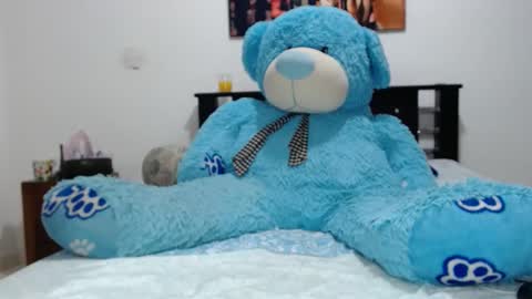 Snapshot of americanbig_dick chatting on December 30, 2024, 4:31 am Lucian online show from December 30, 2024, 4:31 am