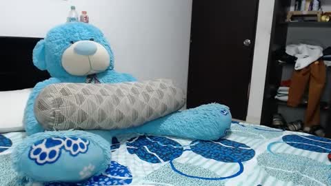 Snapshot of americanbig_dick chatting on February 18, 2025, 1:10 am Lucian online show from February 18, 2025, 1:10 am