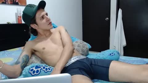 Snapshot of americanbig_dick chatting on March 11, 2025, 2:21 am Lucian online show from March 11, 2025, 2:21 am